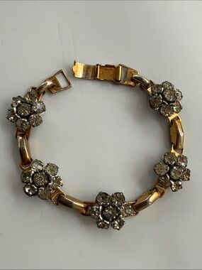 Vintage Barclay Clear Rhinestone Bracelet: floral Design, Gold Tone sign Jewelry